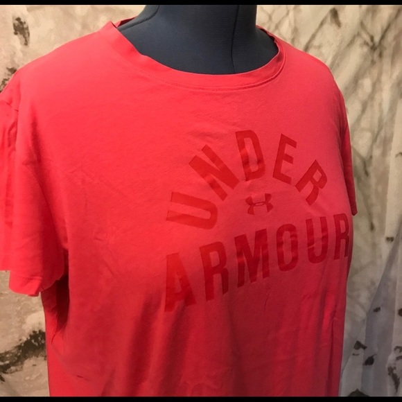 Under Armour Top 3/$20 Repost